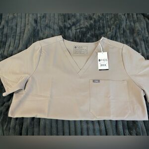 FIGS Boulder Catarina One-Pocket Scrub Top and Pants